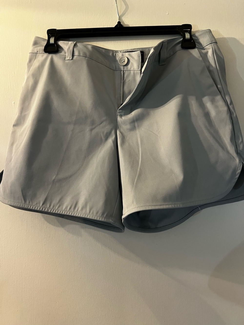 Oakley Light Gray Women's Flat-Front Performance Shorts